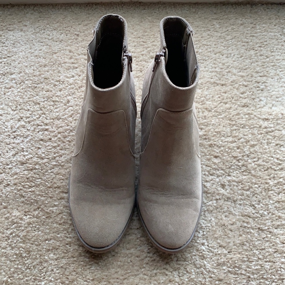 Universal Thread boots - Tan color 7.5
